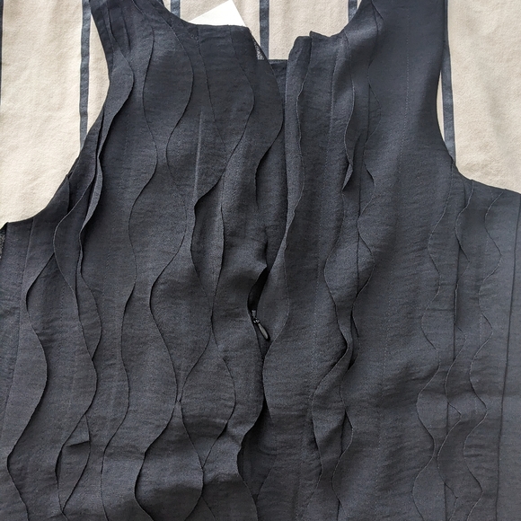 COS Laser-Cut Ruffled Dress size 2 - Picture 4 of 9